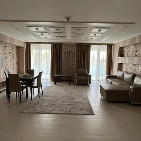 Hotel Grand-marine & 4*