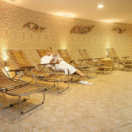 Grand-marine & Spa מלון אודסה